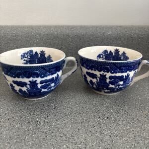 Set of 2 Vintage Blue Willow Tea Cups Made in Japan